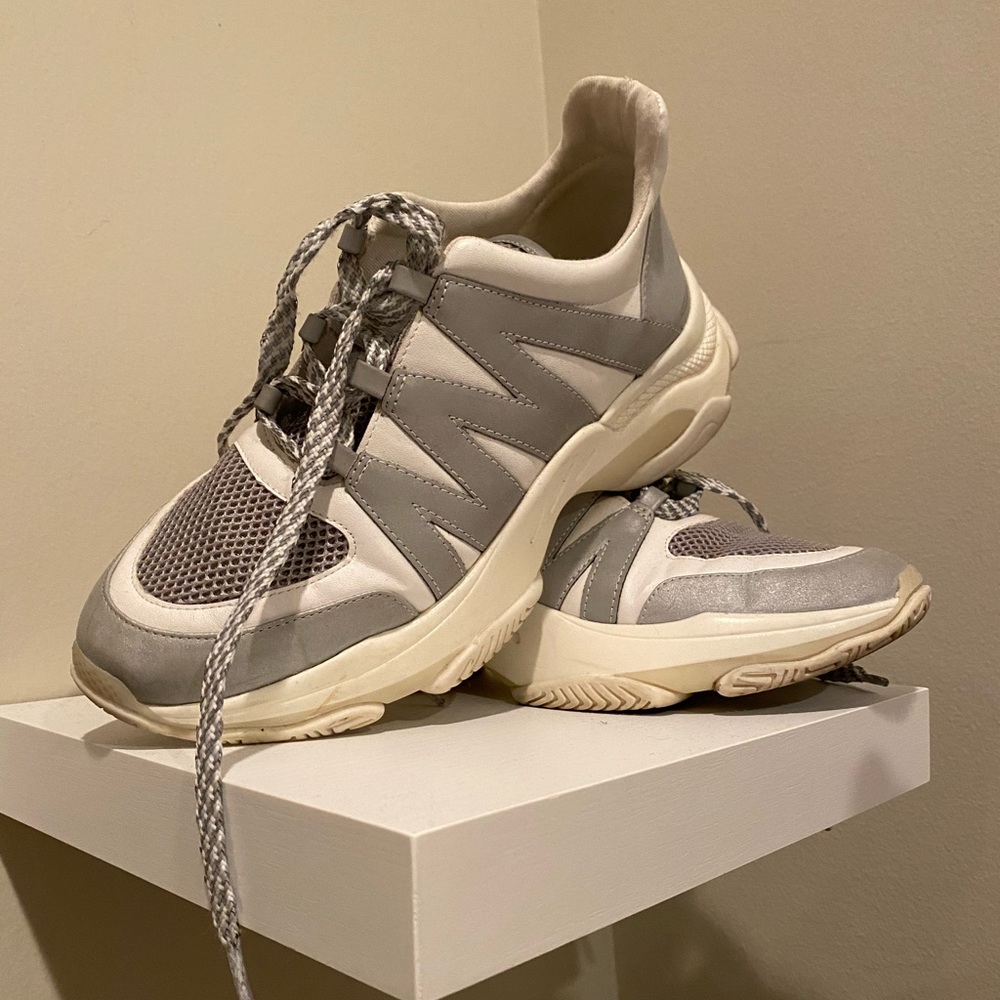 Steve Madden sneakers!